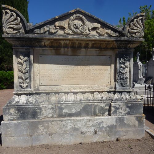 Sépulture de Miollis au cimetière Saint-Pierre d’Aix-en-Provence © MCP